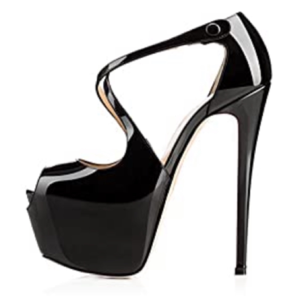 Black Pumps